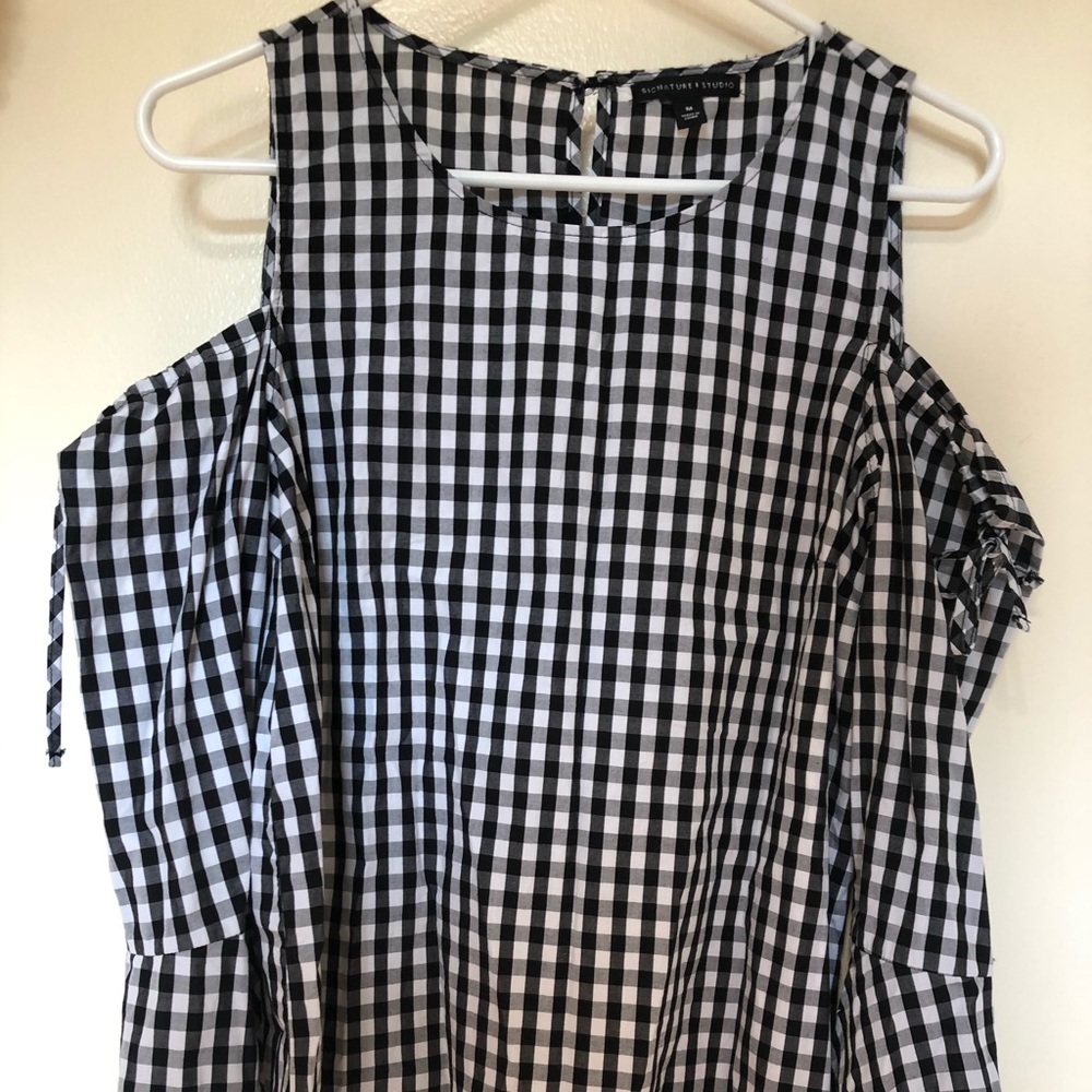 Gingham blouse